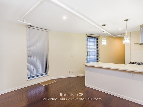 3rd image of 1139 Pacific Ave