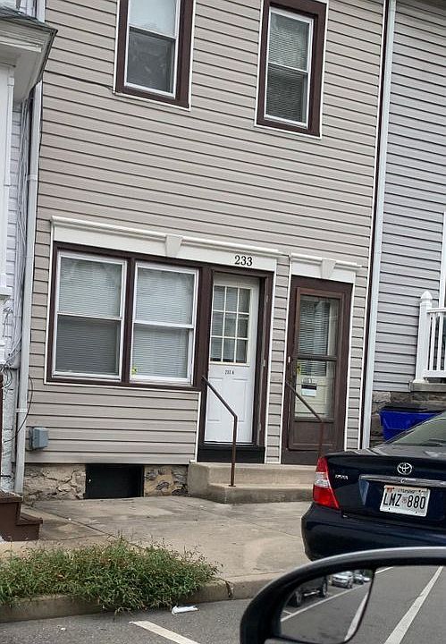 1st image of 233 Summit Ave #1F