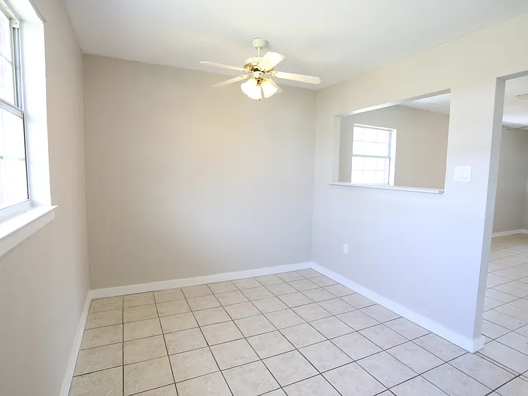 2913 Santa Rosa Ave — Photo 29