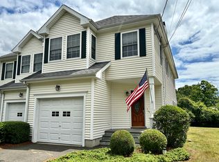 381 S Pine Creek Rd #1, Fairfield, CT 06824