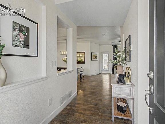 3rd image of 6712 Lucky Star Ln