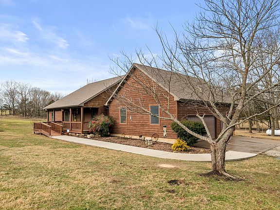 4th image of 5537 E Farm Road 48