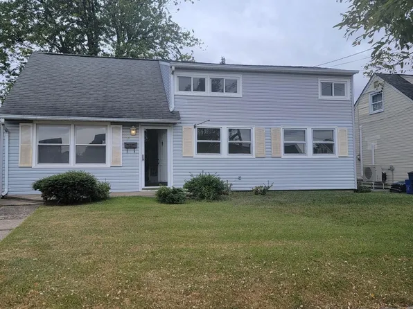 69 Marion St, Carteret, NJ 07008