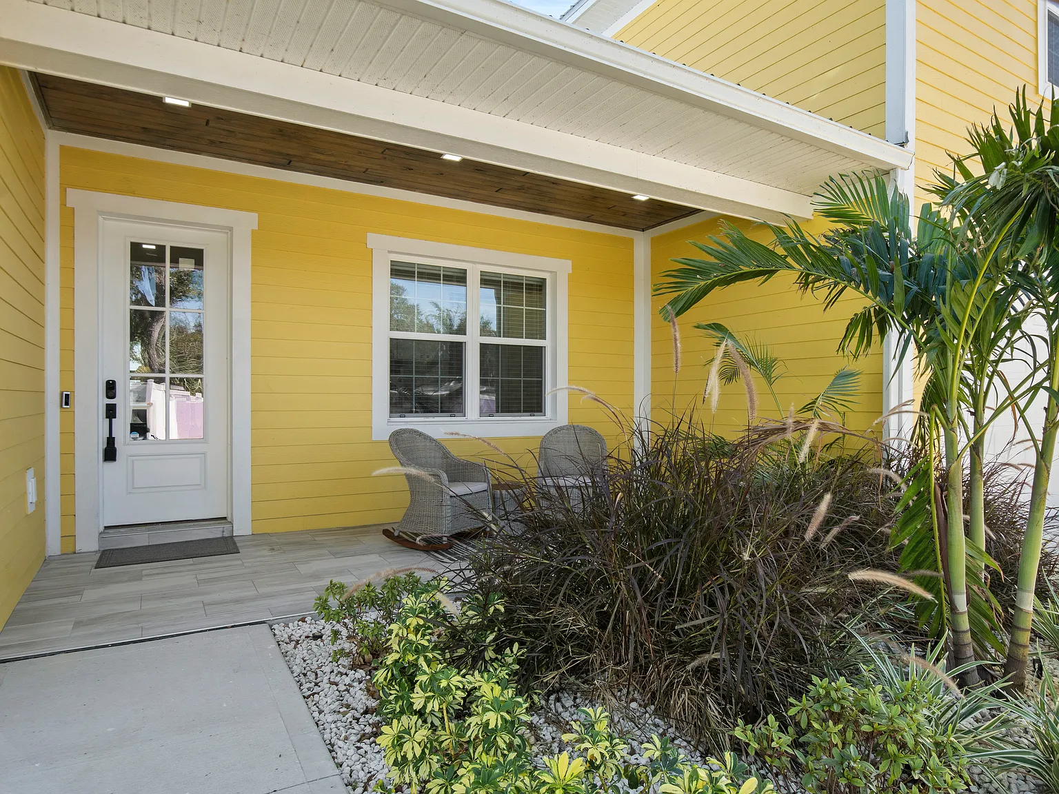 3 bed, 3500 sqft, $3,850 — Photo 2