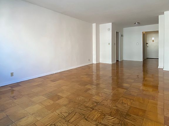 4th image of 435 W 57th St APT 11P
