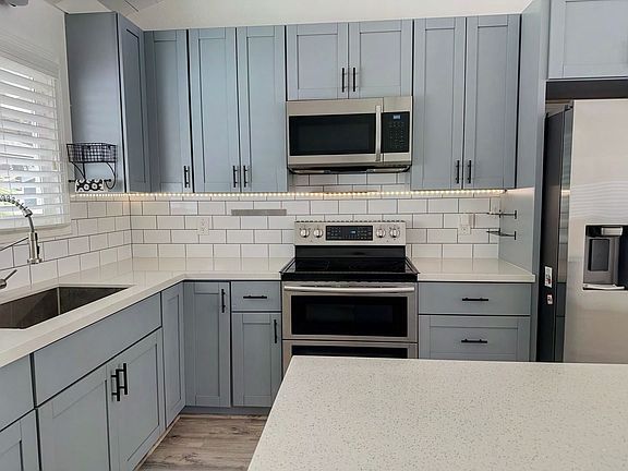 3rd image of 95-631 Lawena St
