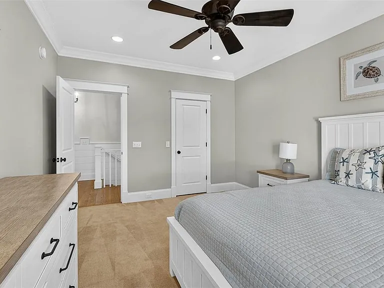 1030B Village Oaks Ln — Photo 6