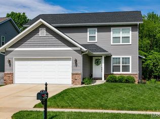 1551 N Parc Grove Ct, O'Fallon, IL 62269