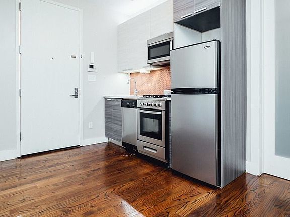 4th image of 462 Central Ave #4BB