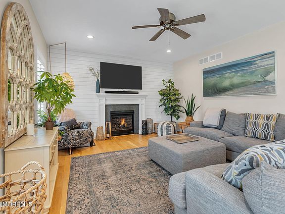 4th image of 504 Old Bridge Road