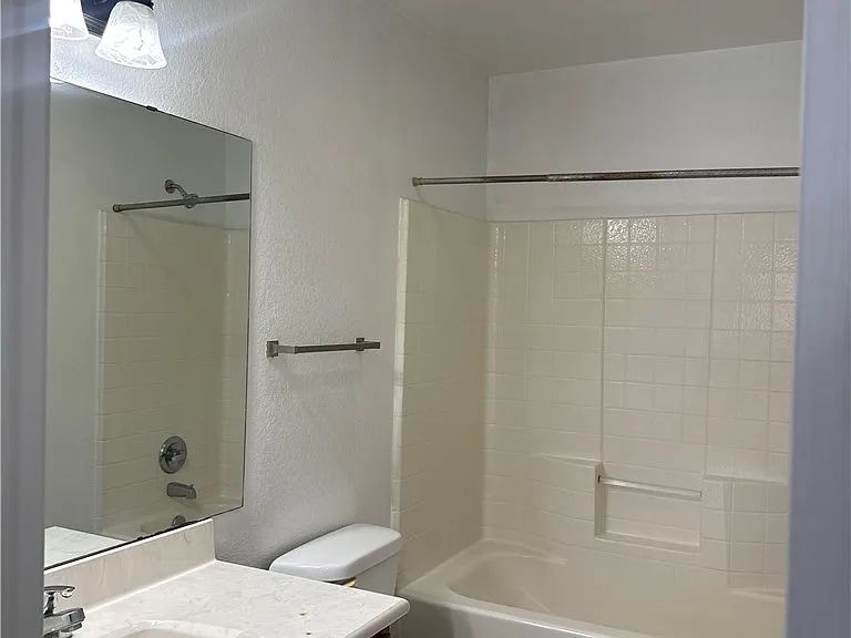 3724 Dove Hollow Ln — Photo 4