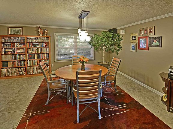 4th image of 8621 Kettering Dr