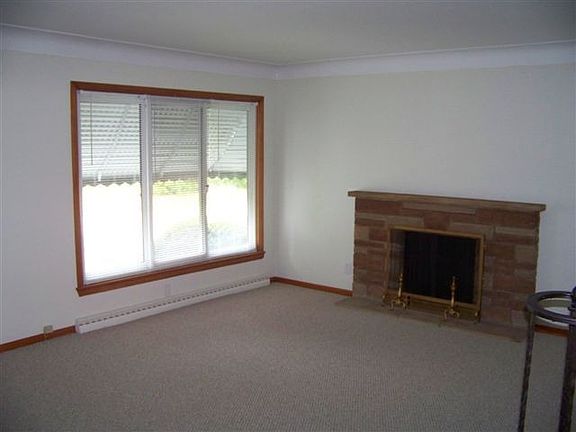 4th image of 6038 S Park Blvd