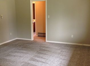 525 W Loud St, Virden, IL 62690