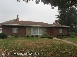 20 Arlington Rd, Kingston, PA 18704