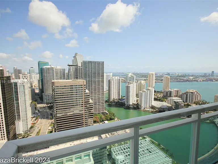 950 Brickell Bay Dr #5002 — Photo 25