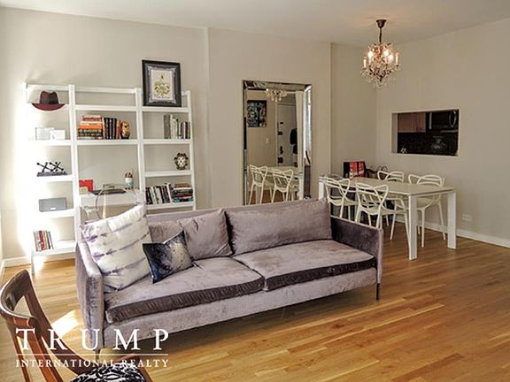 2nd image of 163 E 61st St APT 3C