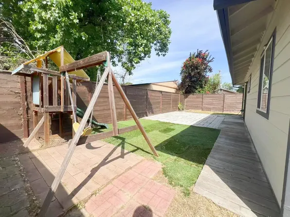 4058 Bassett St, Santa Clara, CA 95054