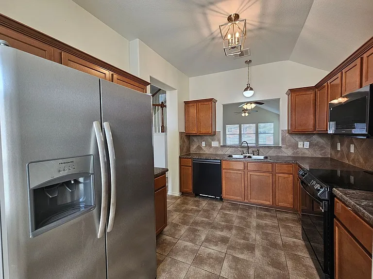 5311 Bridgewood Dr — Photo 5