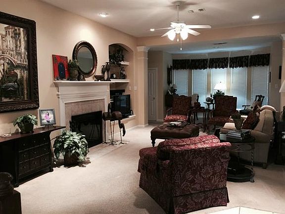 2nd image of 2715 Cliffwood Dr