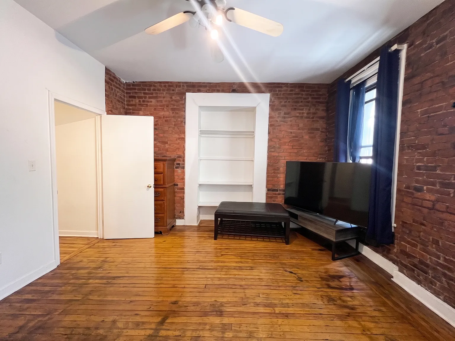 414 West 121st Street — Photo 2