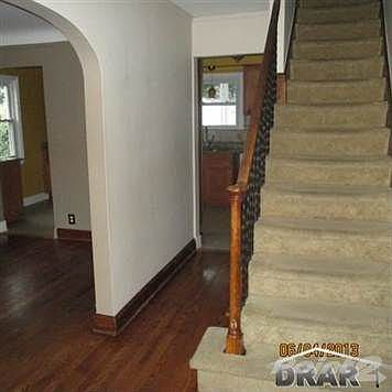 2nd image of 854 Winchester Ave