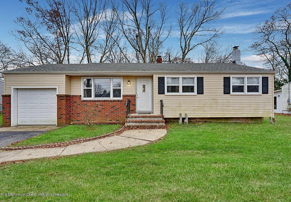 1st image of 20 Oakside Dr