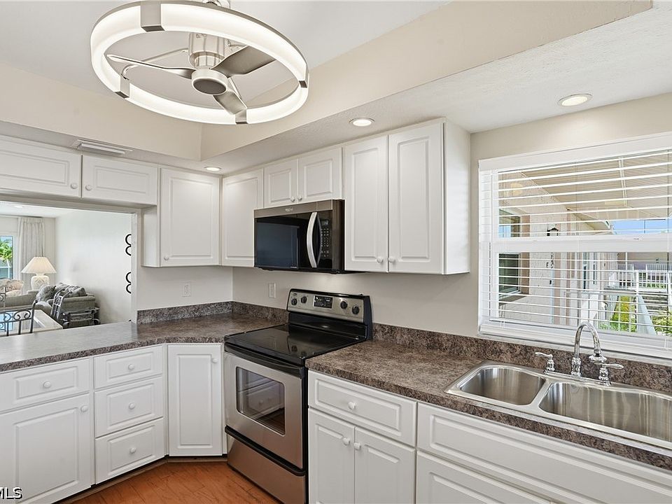 1st image of 1333 SE 40th Ter APT 2A