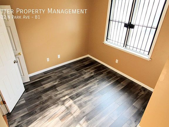 3rd image of 2322 N Park Ave #B1