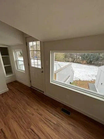 209 Smyth St — Photo 9