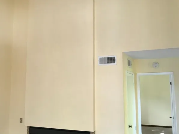 788 Woodside Ln E Unit 4, Sacramento, CA 95825