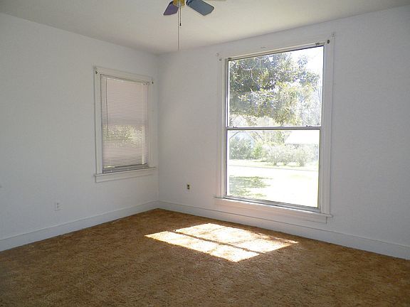 5th image of 405 E South St