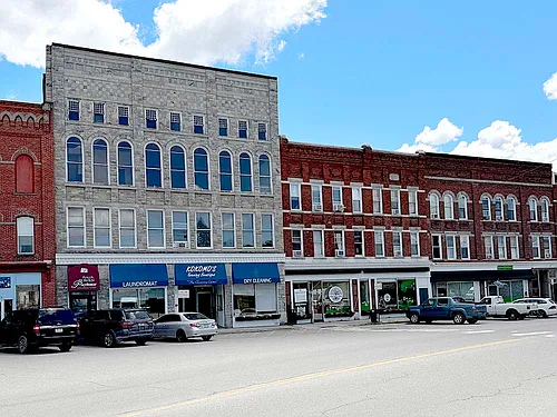 43 Main St #3B Photo 1