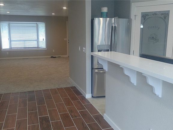 5th image of 14518 40th Ave W