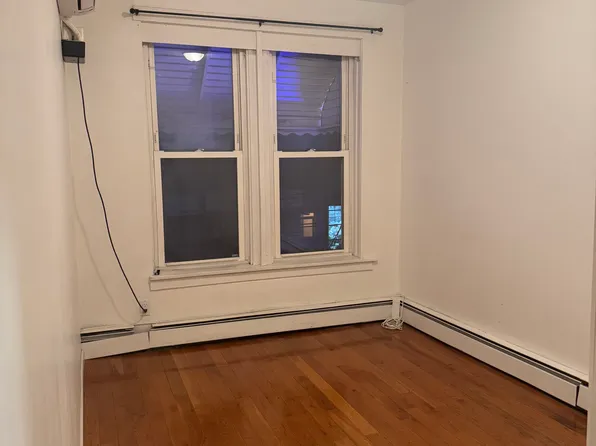 19905 32nd Ave #2, Flushing, NY 11358