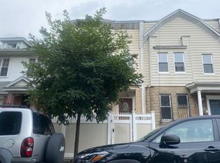 558 E 34th St, Brooklyn, NY 11203