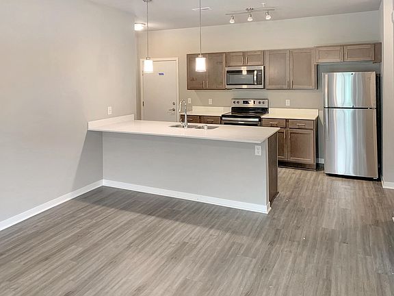 2nd image of 10985 116th Ave Unit 104
