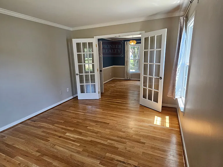 5305 Hill Dr — Photo 26