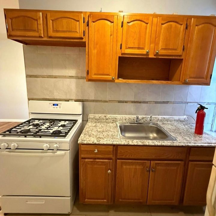 1st image of 113 Grafton Ave APT 2