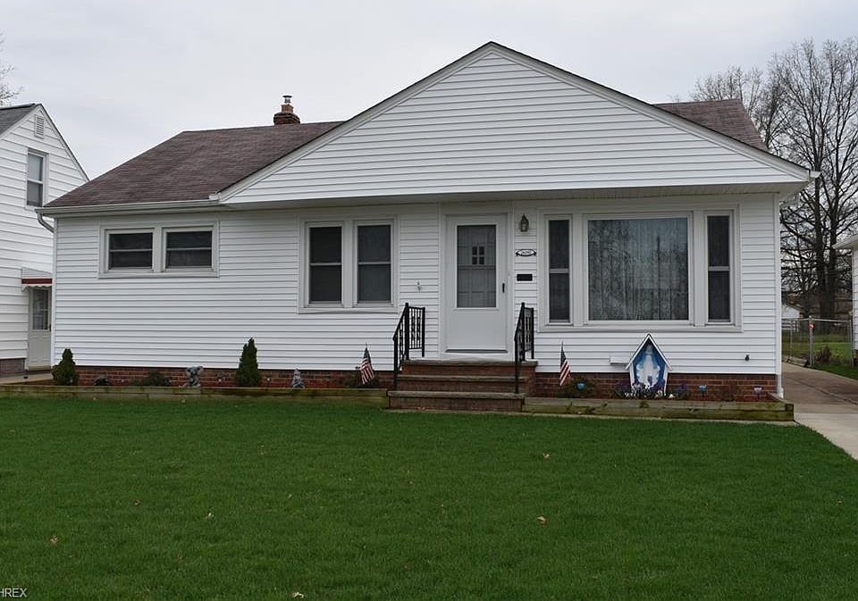1st image of 26292 Leslie Ave