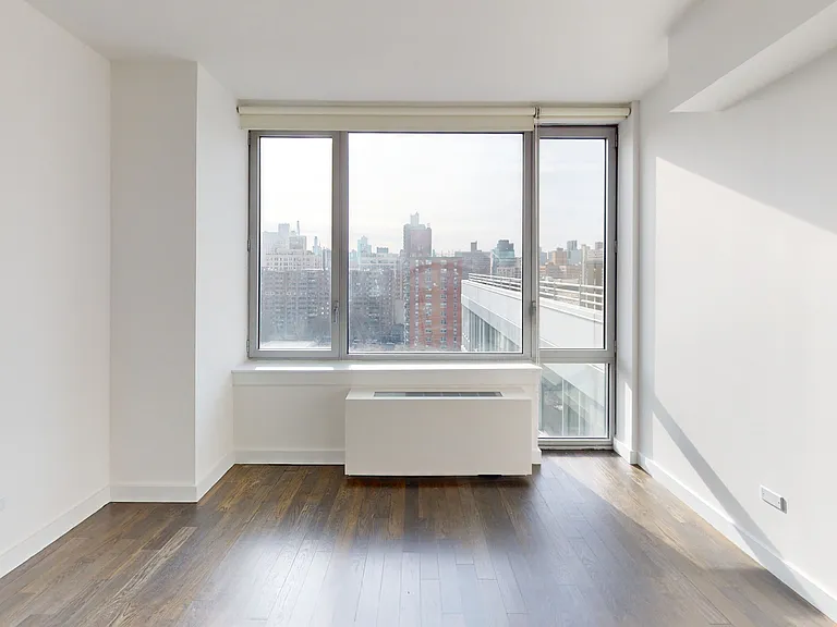 801 Amsterdam Ave #12I — Photo 5