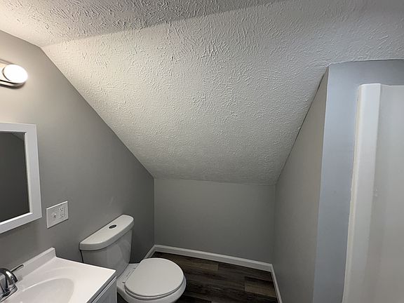 3rd image of 103 N 1st Ave #1