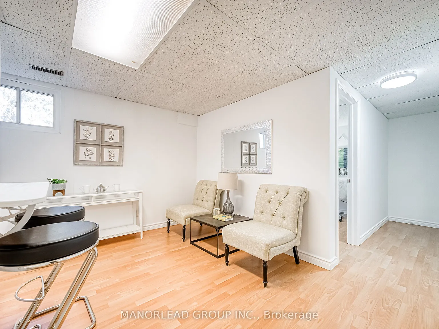2 bed, $1,800 — Photo 2
