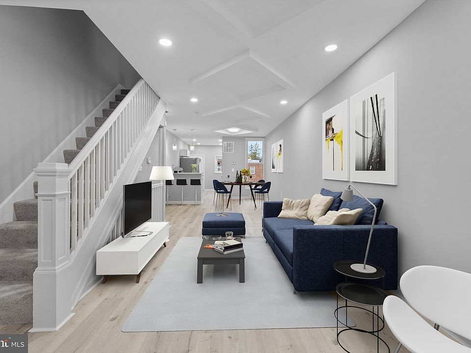 1st image of 3904 Woodridge Rd