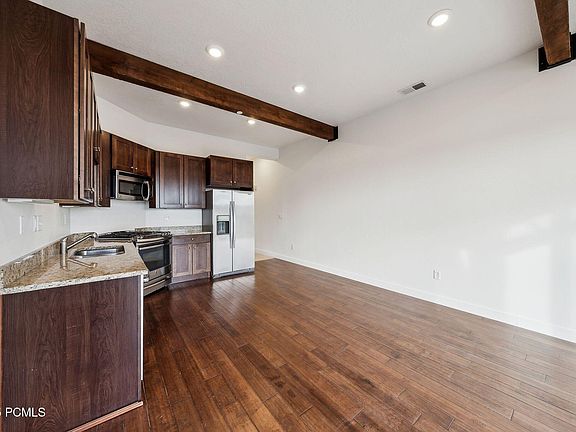 5th image of 6169 Park Ln S Unit 37