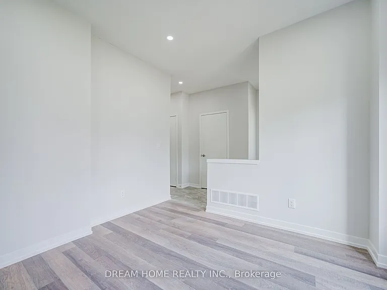 7 Heswall Ln — Photo 9