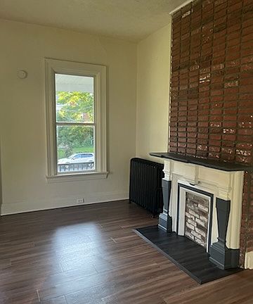 3rd image of 1812 Garrard St