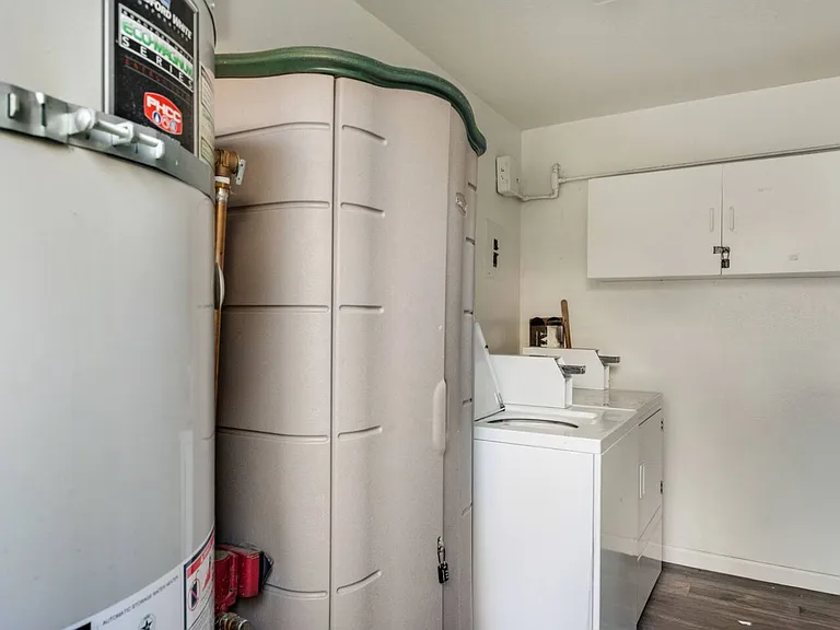 418 Nobel Ave #A — Photo 29