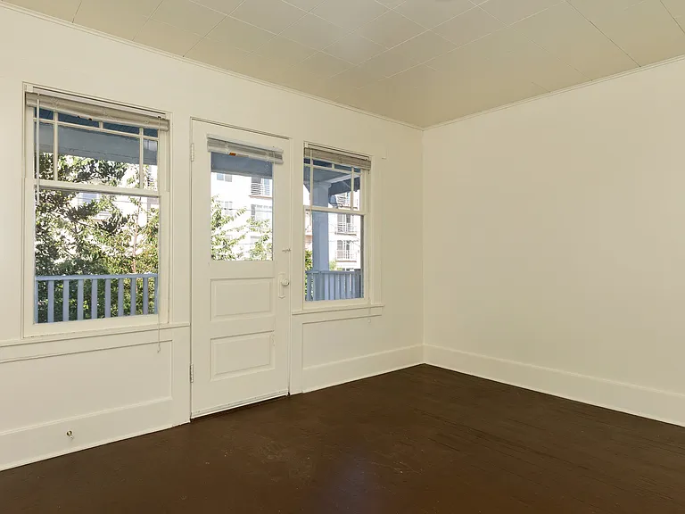 Evanston Apartments - Located on the north side of Fremont — Photo 34