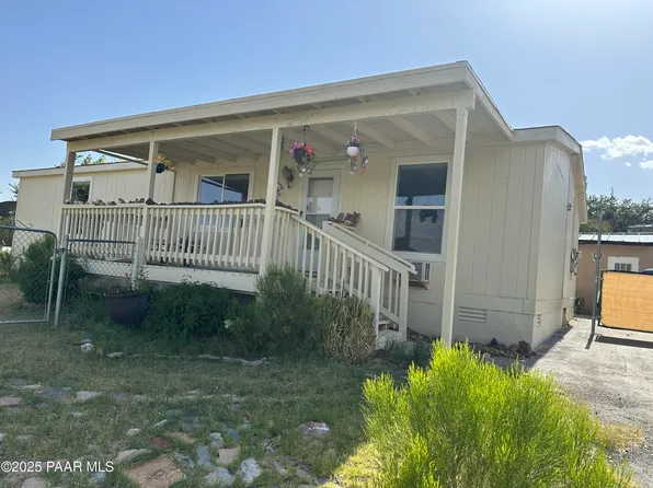 10700 S Austin Ln, Mayer, AZ 86333